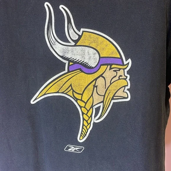 Men’s size M Reebok Minnesota Vikings Tee - Picture 3 of 4